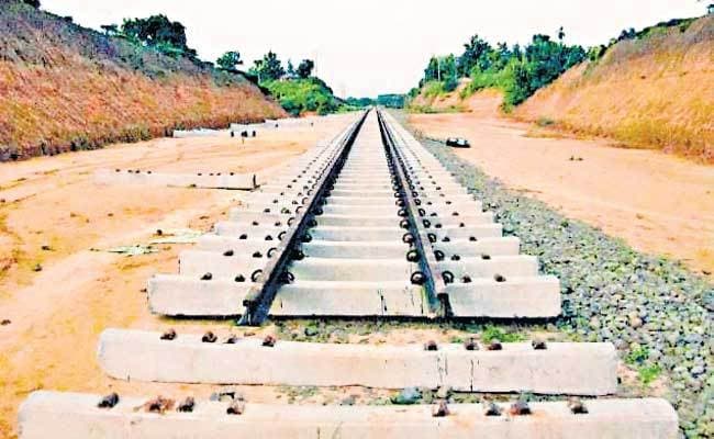 12 साल में पूरी हुई केवल एक रेल परियोजना