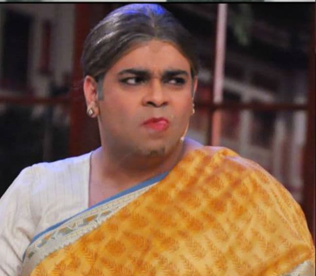 ''कॉमेडी नाइट्स विद् कपिल'' के सेट पर दादी को लगी चोट