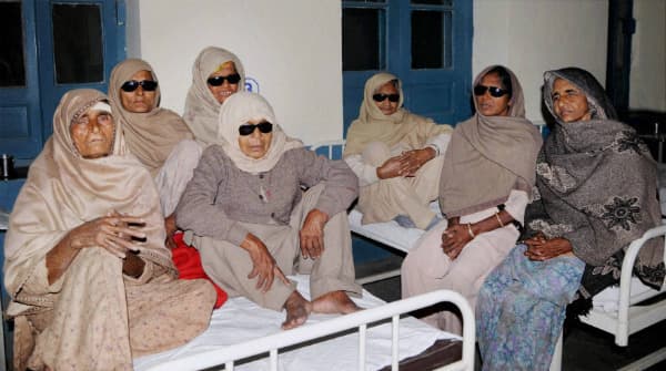 पंजाब में आइ कैंप : आंखों को रोशनी देने के बजाय छिन ली बची-खुची रोशनी