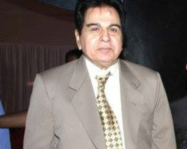 ''ट्रेजेडी किंग'' दिलीप कुमार की हालत स्थिर