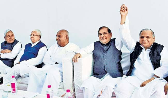 छह राजनीतिक दलों की एकता का सवाल