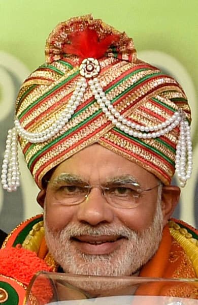 सांबा में बोले पीएम मोदी, युवा अब एके - 47 नहीं, एंड्रायड वन फोन चाहते हैं