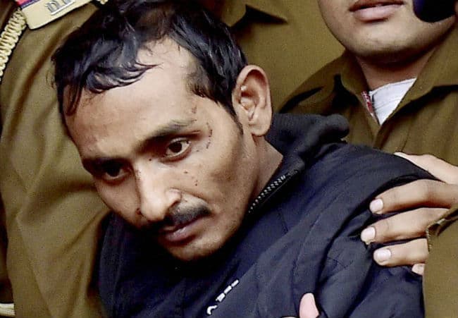 दिल्ली में ''उबर'' कैब सेवा बंद, सैकड़ों घरों के चूल्हों पर पडेगा असर