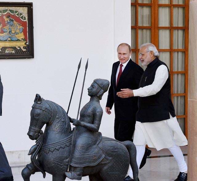 पुतिन ने कहा, रुस अपने आधुनिकतम हेलीकाप्टरों में से एक का निर्माण भारत में करेगा