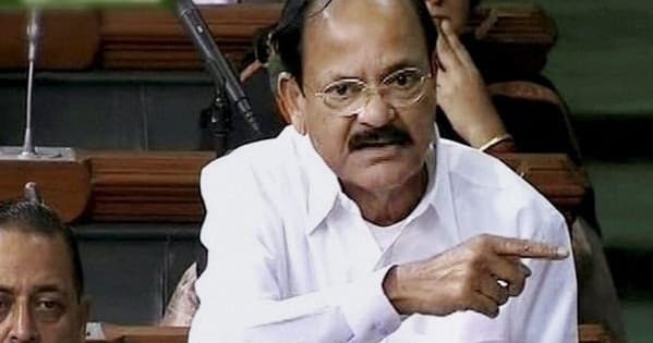 वेंकैया ने RSS को बताया महान संगठन, विपक्ष ने तीखे तेवर दिखाये