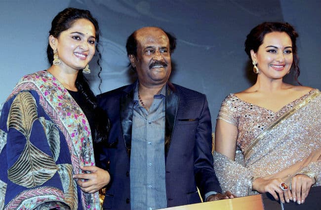 जन्म दिन पर रजनीकांत ने प्रशंसकों को दिया एक्शन-थ्रिलर फिल्म ''लिंगा'' का गिफ्ट