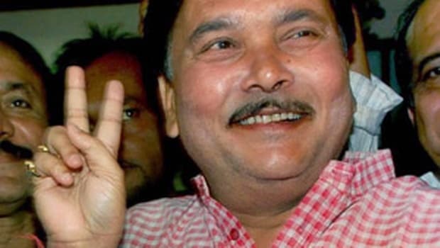 सारधा घोटाले में बंगाल के परिवहन मंत्री मदन मित्रा गिरफ्तार, टीएमसी ने बताया राजनीति से प्रेरित