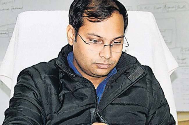 फिलहाल आयुक्त बने रहेंगे कुलदीप, पदभार संभाला