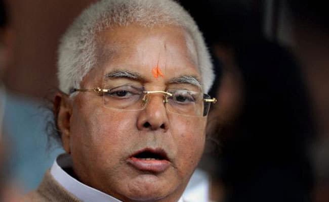 लालू प्रसाद का हेलीकॉप्टर नहीं आया, ट्रेन से गये साहेबगंज