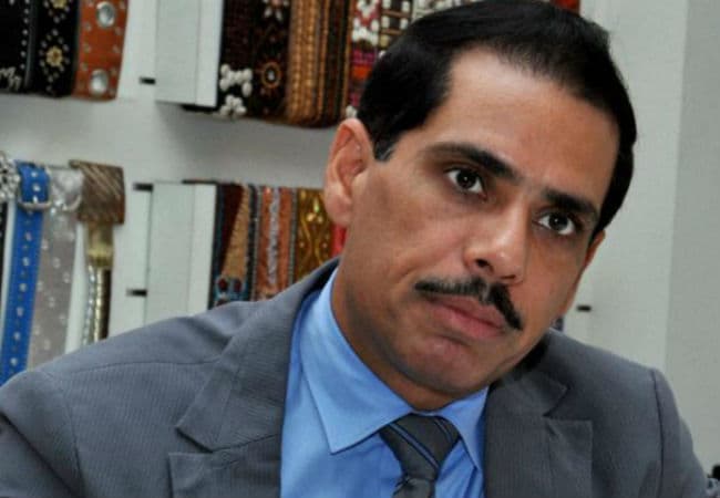 वाड्रा भूमि सौदा में नया खुलासा, सरकारी दस्‍तावेज के दो पन्‍ने गायब