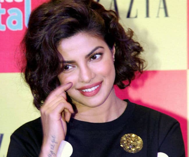 मैगजीन के कवर पर अमिताभ संग दिखना चाहती हैं प्रियंका चोपड़ा