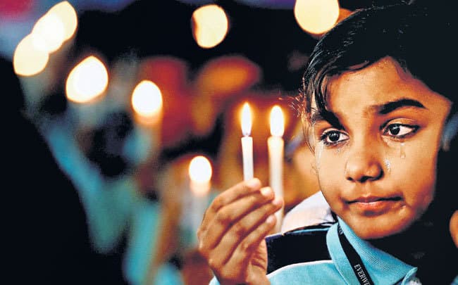 रक्त-रंजित अश्वत्थामा की रक्तबीज संतानें