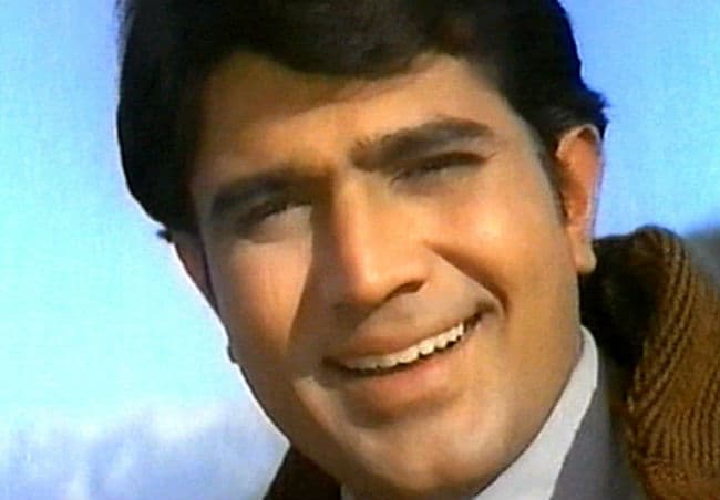 राजेश खन्‍ना के जीवन पर लिखी किताब ''कुछ तो लोग कहेंगे'' का विमोचन