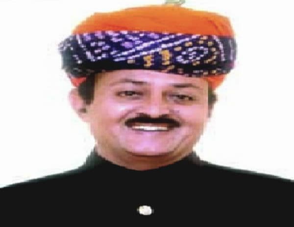 भाजपा विधायक के बिगडे बोल, वोट नहीं देने पर घर खाली कराने की दी धमकी