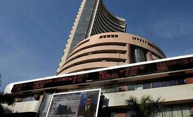 सेंसेक्स में 195 अंक की गिरावट, निफ्टी भी 8,300 से नीचे आया