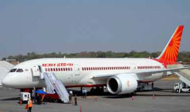 जब CM के प्‍लेन को लगाना पड़ा धक्‍का..