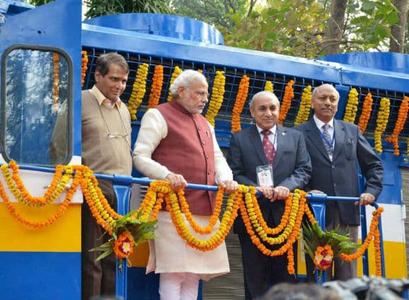पीएम मोदी ने कहा, रेलवे का नहीं होगा निजीकरण