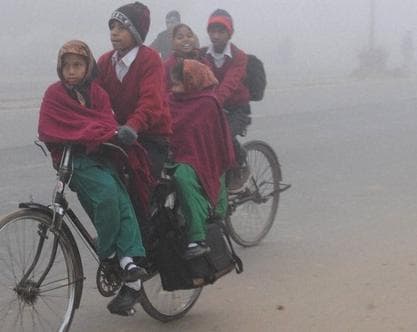 उत्तर भारत में तापमान हल्का बढ़ा, ठंडी हवाएं बरकरार, उप्र में तीन मरे