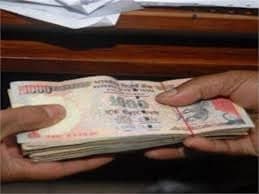 Prabhat Khabar EXCLUSIVE : घूस लेने में सबसे आगे हैं राजस्व कर्मचारी, अभियंता और थानेदार भी पीछे नहीं