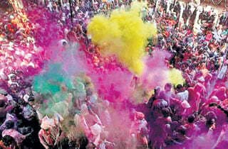 ठंडई में क्या घोल दिया था पंडित!