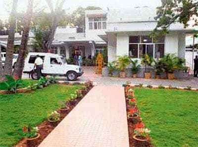 55 पूर्व मंत्रियों को छोड़ने होंगे बंगले