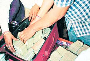 आजमाये गये खर्च के अजब नुस्खे