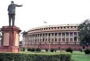 मुंडे को श्रद्धांजलि देने के बाद लोस की कार्यवाही दिन भर के लिए स्थगित