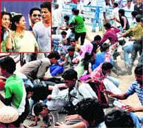 अंदर जश्न, बाहर बरसीं लाठियां