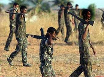 माओवादी क्षेत्रों में काम करने वालों को मिलेगी कैश, प्रमोशन व मनपसंद पोस्टिंग