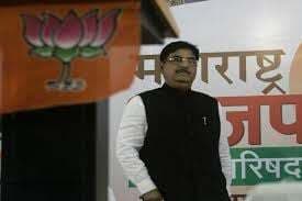 मुंडे, खुशवंत सिंह, जर्नादन रेड्डी को रास में दी गई श्रद्धांजलि