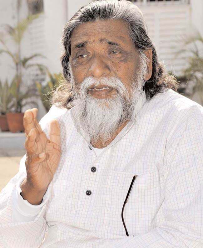 लोकसभा सदस्य के रूप में शपथ लेते वक्त अपना नाम लेना भूले सोरेन