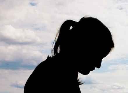 दिल्‍ली में फिर दामिनी कांड, चलती कार में लड़की से गैंगरेप