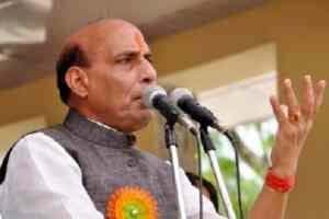 कश्मीरी प्रवासियों को विश्वास में लें: राजनाथ सिंह