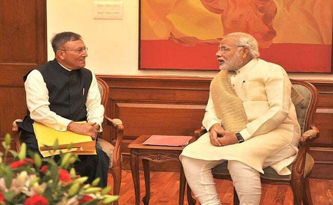 इस्तीफे की राजनीति