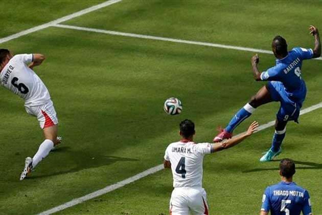 इटली को हराकर कोस्टा रिका अगले दौर में, इंग्लैंड बाहर