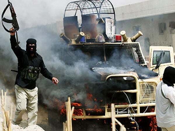 चरमपंथियों ने इराकी सीमा चौकी पर किया कब्जा, 30 सैनिक मारे गए