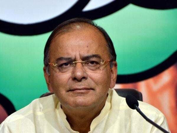 रेल किराये में बढोतरी का बचाव करने पर कांग्रेस ने जेटली पर निशाना साधा