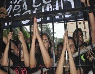 कैंपाकोला सोसाइटीः बीएमसी कर्मचारियों ने पानी, गैस और बिजली कनेक्शन काटा