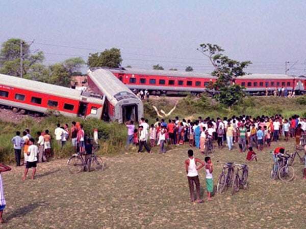 ट्रेन हादसाः माता- पिता की मौत से अनजान है मौली