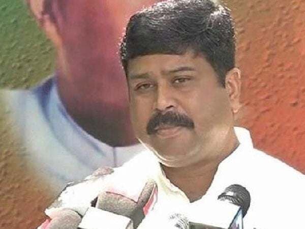 तीन महीने तक महंगी नहीं होगी गैस:धर्मेंद्र प्रधान