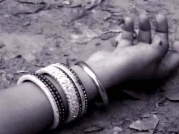 प्रेम विवाह करनेवाले युगल का सिर कलम