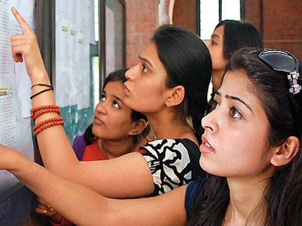 दिल्ली यूनिवर्सिटी ने नामांकन के लिए कट ऑफ लिस्ट जारी किया