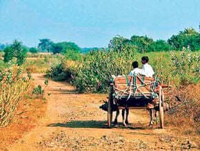 ग्रामीण विकास की चुनौतियां: बुनियादी ढांचे का अभाव