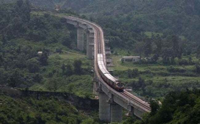 सात सुरंग से होकर गुजरेगी उधमपुर-कटरा ट्रेन