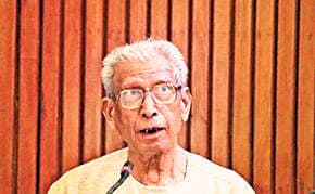 क्या नामवर सिंह ‘फरमाइशी लेखक’ हैं?