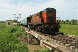 वादे जमीन पर उतरें, तो अच्छे हैं