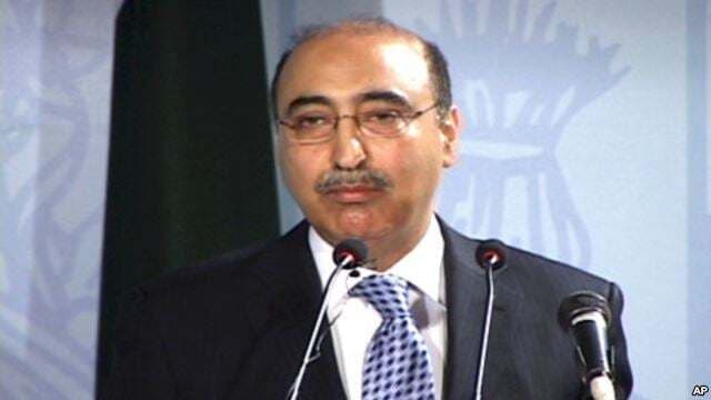 पाक ने कहा,हाफिज के खिलाफ सबूत नहीं,जेल में नहीं डाल स‍कते