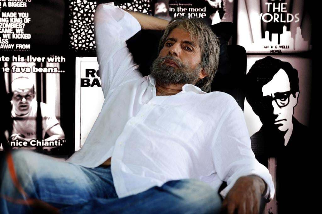 सोशल मीडिया पर छाया अमिताभ्‍ा का ''शमिताभ'' लुक