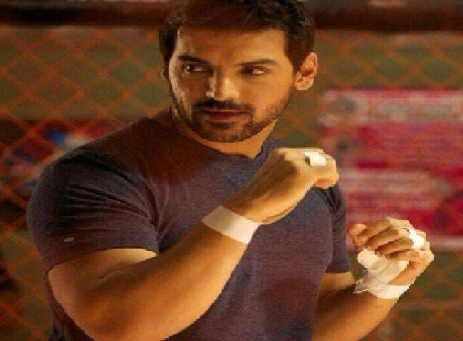 अपनी आने वाली फिल्म के लिए 17 किलो वजन कम करेंगे जॉन अब्राहम