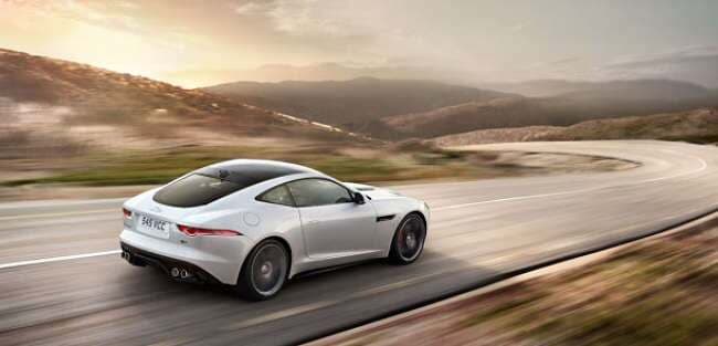 सितंबर में पेश होगी नयी जगुआर एक्सई सेडान